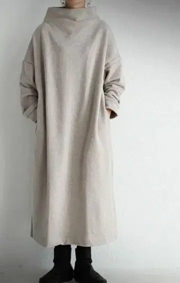 antiqua 안티카 쭈리 보틀넥 원피스