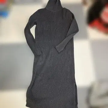 basement online 두툼한 리브 터틀 원피스 슬릿 포함