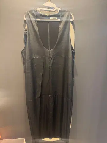 택 포함 새상품 SACRA 블랙 가죽 (인조 가죽) 원피스