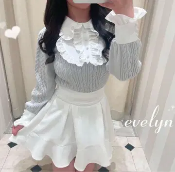 evelyn 옷깃 프릴 케이블 니트