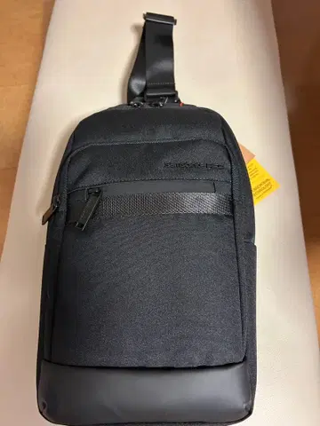 Samsonite RED 바디백 새상품