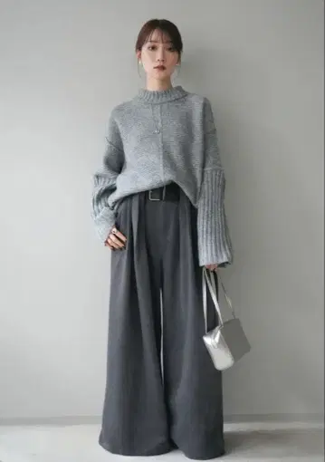 택 포함 그레이 보틀넥 긴팔 니트 스웨터 F 6490엔