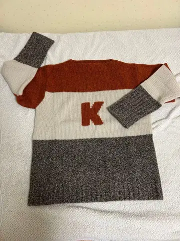 택없는 새상품 칼 헬무트 니트 스웨터