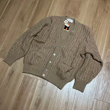 카멜색 케이블 니트 가디건 V넥