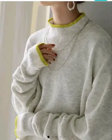 택 포함 새상품 배색 니트