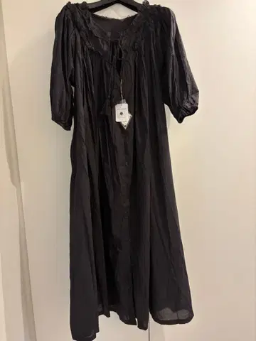 (미사용 택 포함) 실크 터치 보일 깊은 V 프린지 원피스