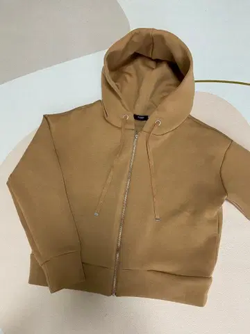 BASEMENT online 베이지 후드 부착 후드티 F