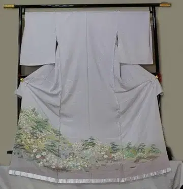 순수 실크 이로도메소데 미재단 일본 실크 초화 무늬 극연한 베이지 계열