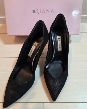 [ 새상품,미사용 ] DIANA 블랙 하이힐 스틸레토 23cm