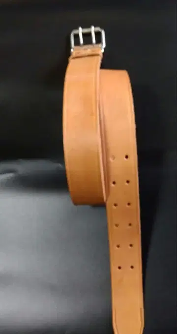 베이지 가죽 조정 가능 벨트