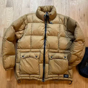 TAION 패커블 볼륨 다운 자켓 머스타드 베이지