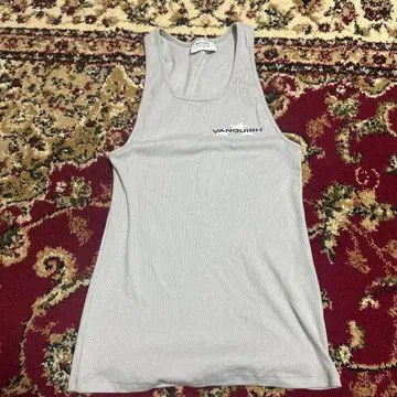 새상품 VANQUISH Fitness 탱크탑 M 반키쉬 근력 운동