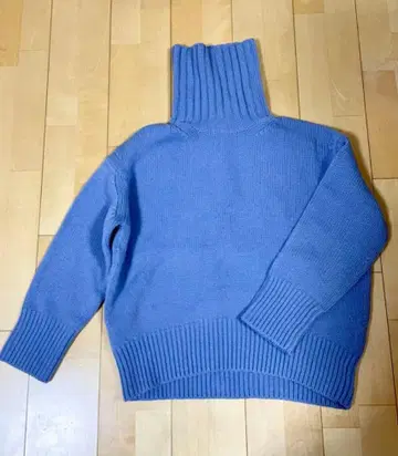 [ 가격 인하 ] GALERIE VIE 파인 울 터틀넥 풀오버