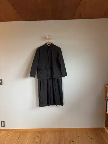 다크 그레이 원피스 셋업