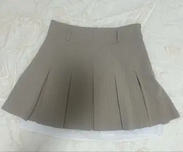 lilybrown 베이지 플리츠 미니 스커트 사이즈 1