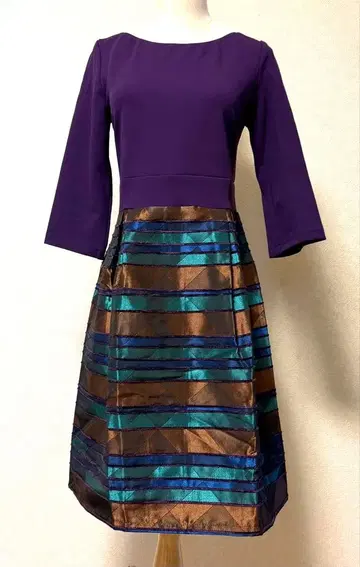 SIMONA 스트라이프 자카드풍 원피스