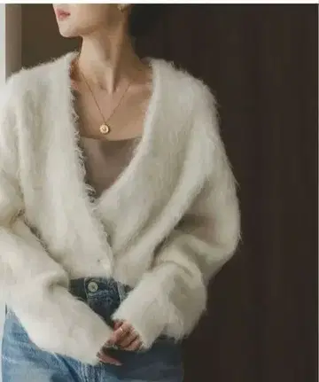 택 포함 새상품 noble 화이트 퍼풍 가디건