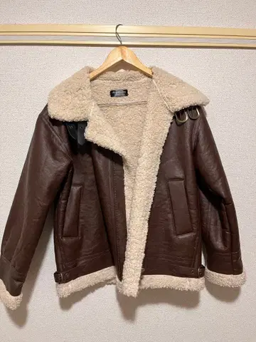 브라운 가죽 무스탕 코트