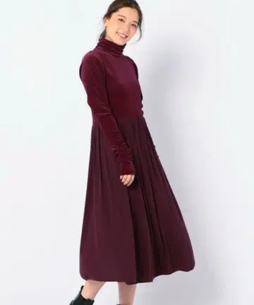 ELIN 개더 드레스 정가 4만 니트 이소재 원피스