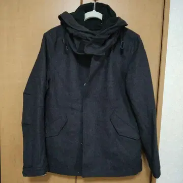 그린 라벨 릴랙싱 다크 그레이 후드 부착 자켓