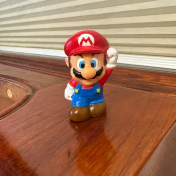 마리오 피규어