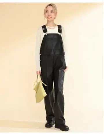 새상품급 Ray BEAMS 인조 가죽 살로펫 올인원 가죽 팬츠