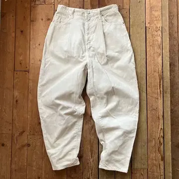 새상품급 caqu 사큐 코듀로이 와이드 팬츠 아이보리 일본제