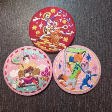 디즈니 자수 캔 배지 비스킷 2개 묶음 판매