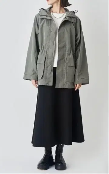 UNFILO 뷰티 폼 저지 세미 플레어 스커트