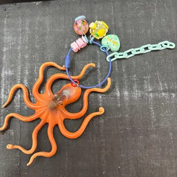 문어 키링 컬러풀 비즈 포함