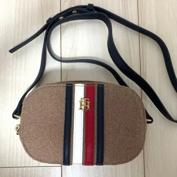 타미힐피거 숄더백