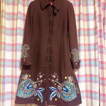 OILILY 브라운 롱 코트 자수 오일릴리