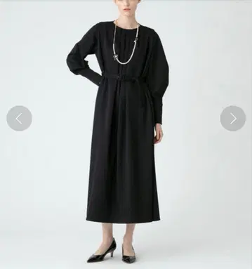 룰루 윌비 울 치노 턱 원피스 골드 커프스 벨트 포함 컨디션 최상