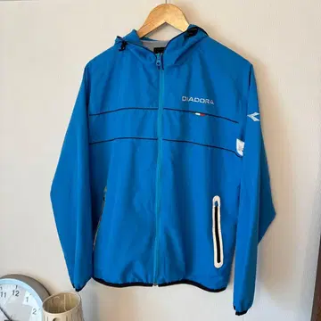 DIADORA 후드 부착 나일론 자켓