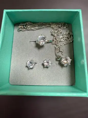 루웨트 주얼리 세트