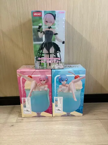 라운드원 한정품 렘 라무 세트