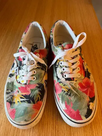 Vans 플라워 패턴 스니커즈