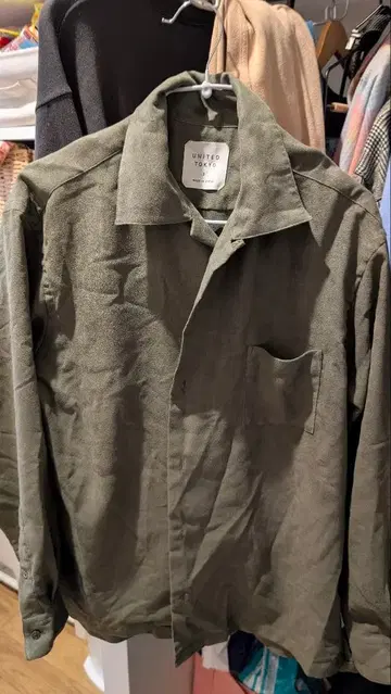 UNITEDTOKYO 긴팔 셔츠 올리브색