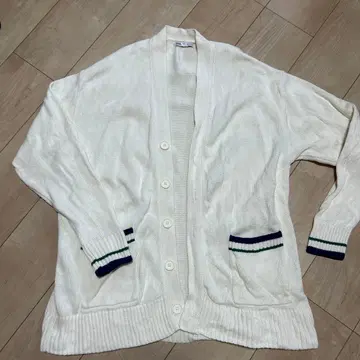 ZARA 화이트 가디건