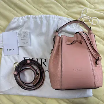 미사용 FURLA 핑크 버킷형 숄더백