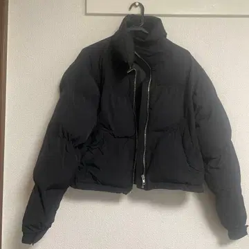 JEANASIS 블랙 숏 기장 다운 자켓