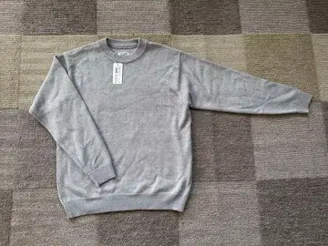 그레이 크루넥 스웨터 미사용 택 포함