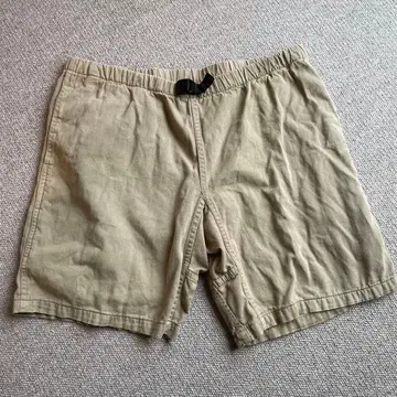 USA제 그라미치 베이지 코튼 숏팬츠