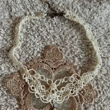 핸드메이드 비즈 레이스 목걸이