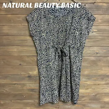 [내추럴 뷰티 베이직] 꽃무늬 튜닉 슬리브리스 M