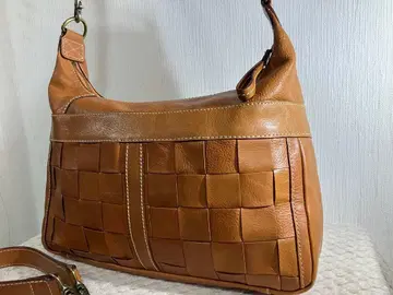 브라운 뜨개질 디자인 숄더백