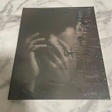 우지 Ruby TTT 트레이딩 카드 없음