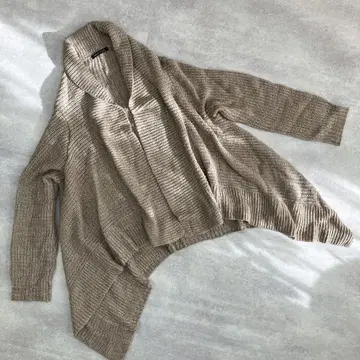 새상품급 장 페르디나르 변형 밑단 니트 가디건 베이지 빅