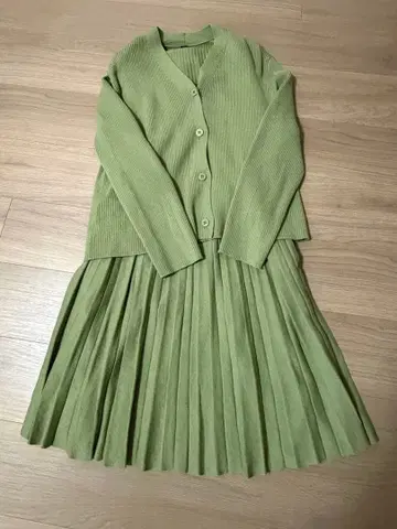 [ Mila Owen ] 그린 가디건 스커트 셋업