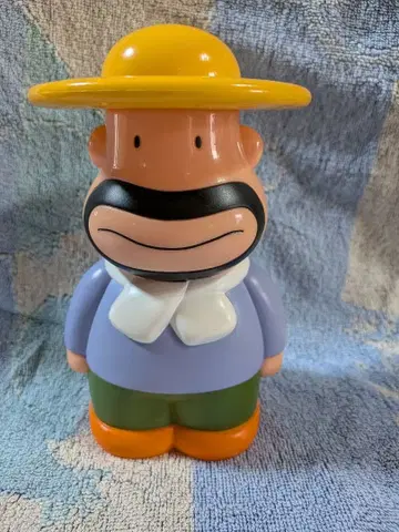 미니멀리스트 컬 아저씨 저금통